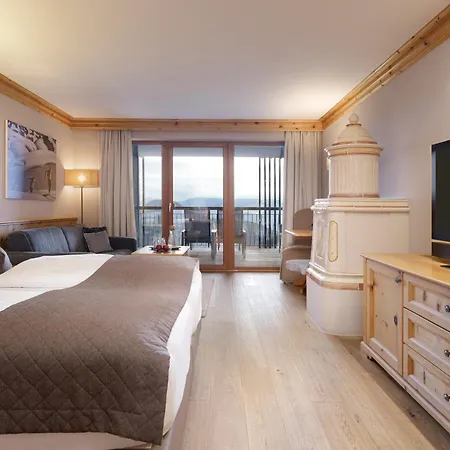 Hotel Chalet Mirabell Hotel