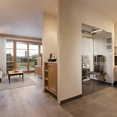 Hotel Mirabell 5*